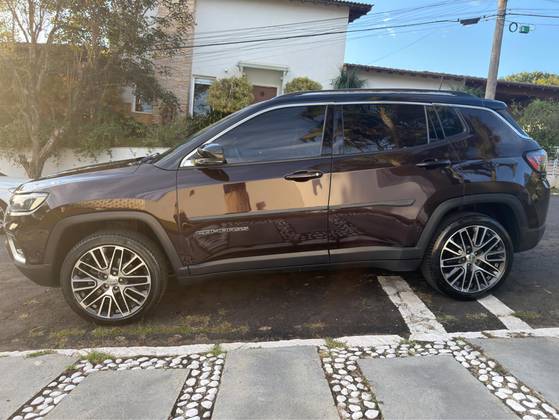 JEEP COMPASS 2.0 TD350 TURBO DIESEL LIMITED AT9 JEEP COMPASS 2.0 TD350 TURBO DIESEL LIMITED AT9